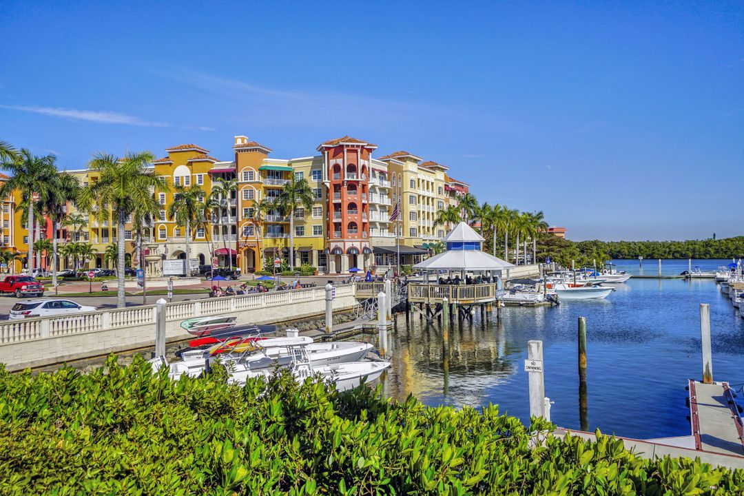 401 Bayfront Pl #3301, Naples, FL 34102