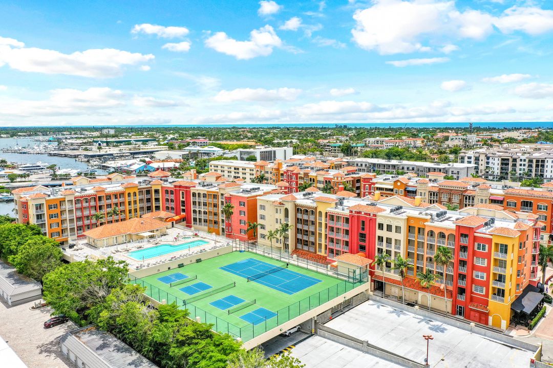 401 Bayfront Pl #3301, Naples, FL 34102