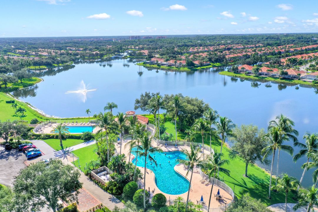 4648 Rio Poco Ct, Naples, FL 34109