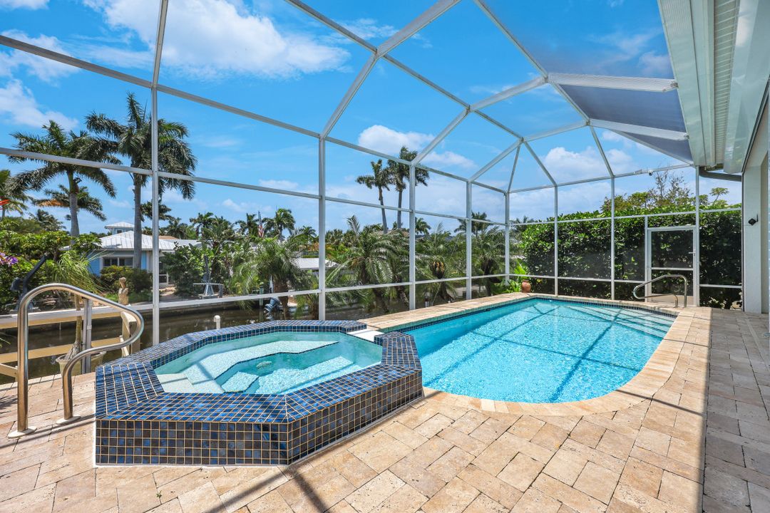 27154 Harbor Dr, Bonita Springs, FL 34135