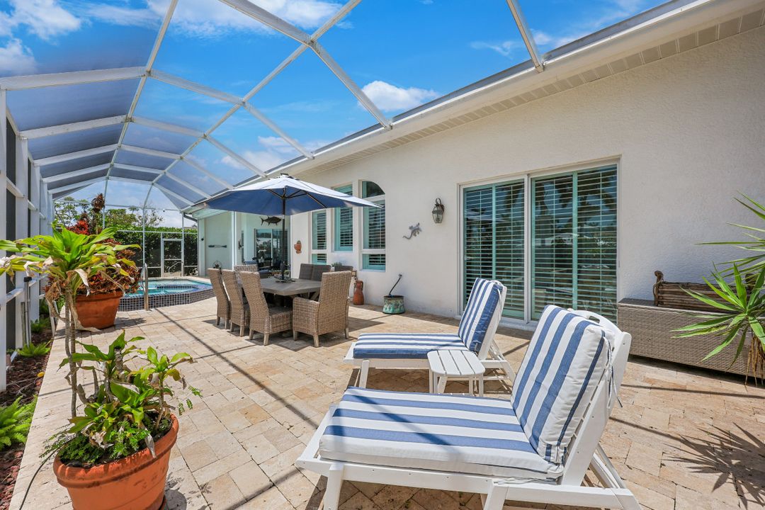 27154 Harbor Dr, Bonita Springs, FL 34135