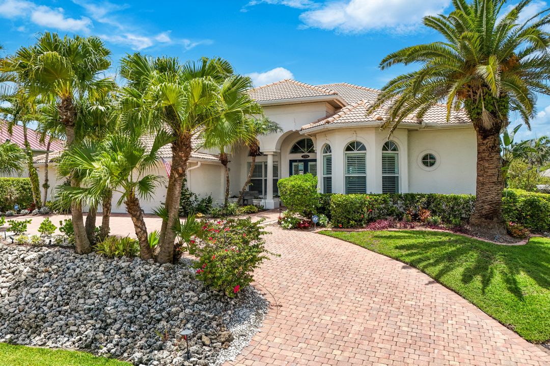 27154 Harbor Dr, Bonita Springs, FL 34135