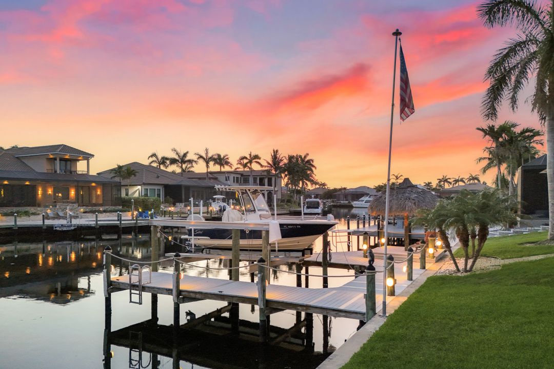 5606 Merlyn Ln, Cape Coral, FL 33914