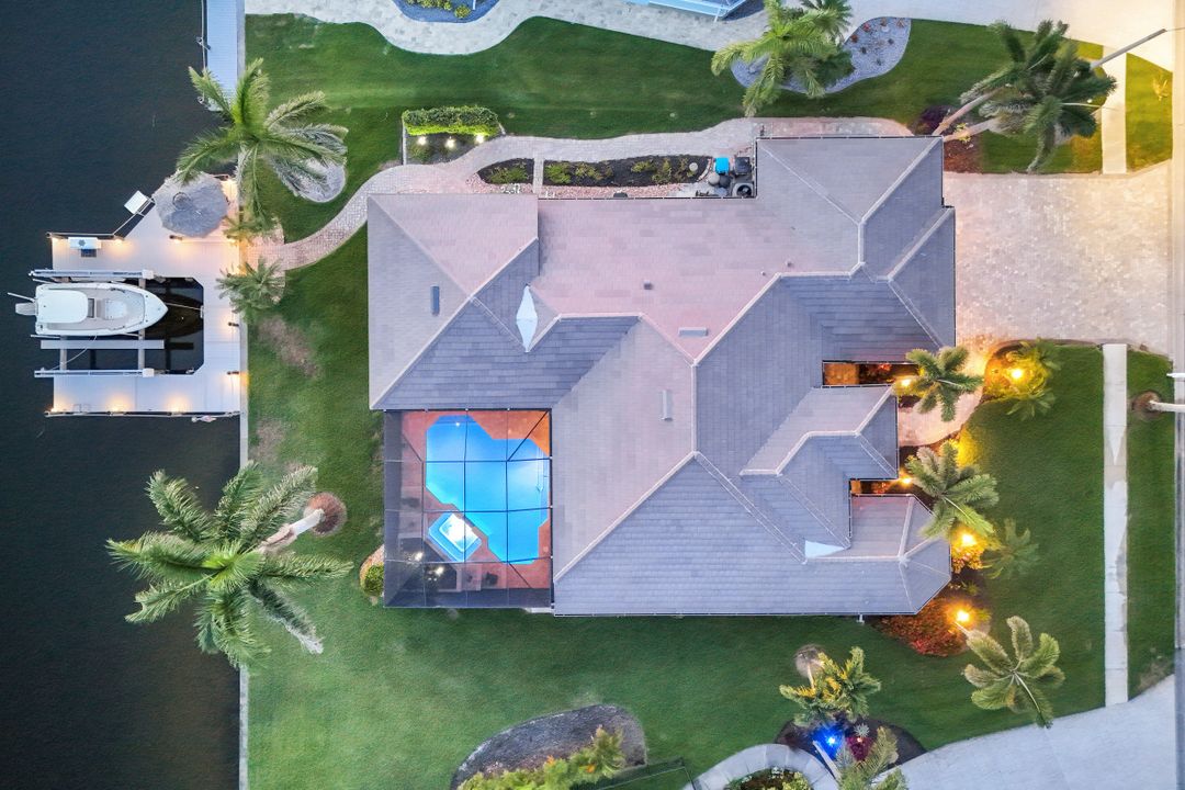 5606 Merlyn Ln, Cape Coral, FL 33914