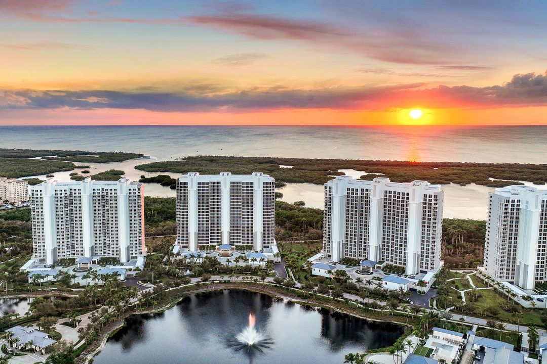 13915 Old Coast Rd #606, Naples, FL 34110