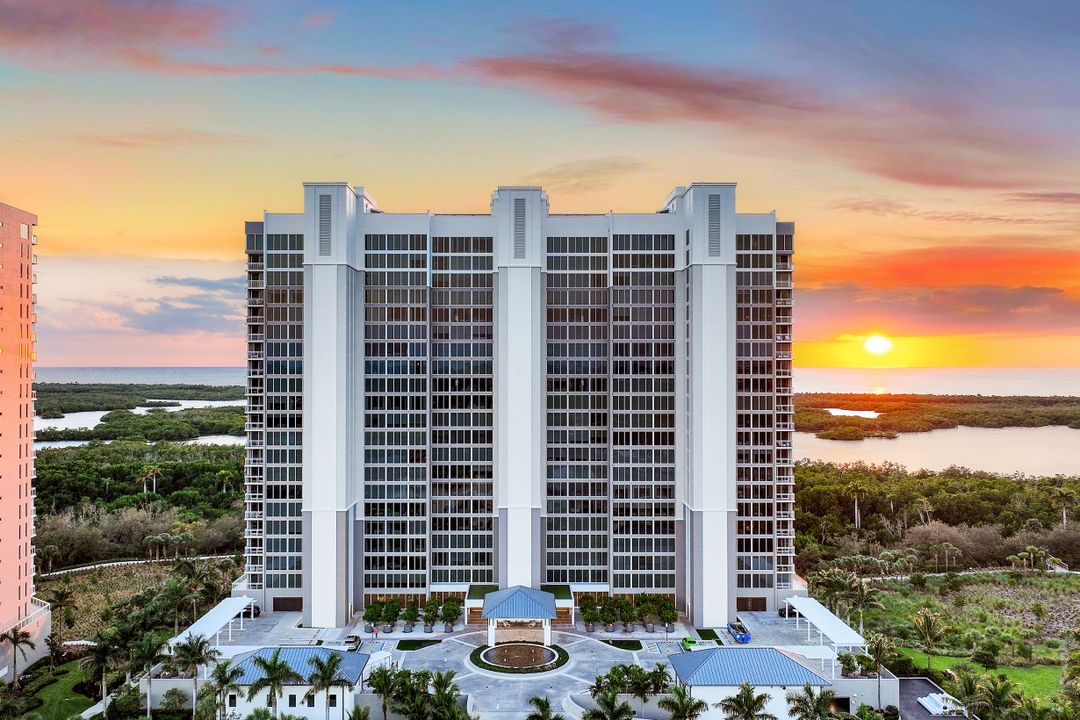 13915 Old Coast Rd #606, Naples, FL 34110