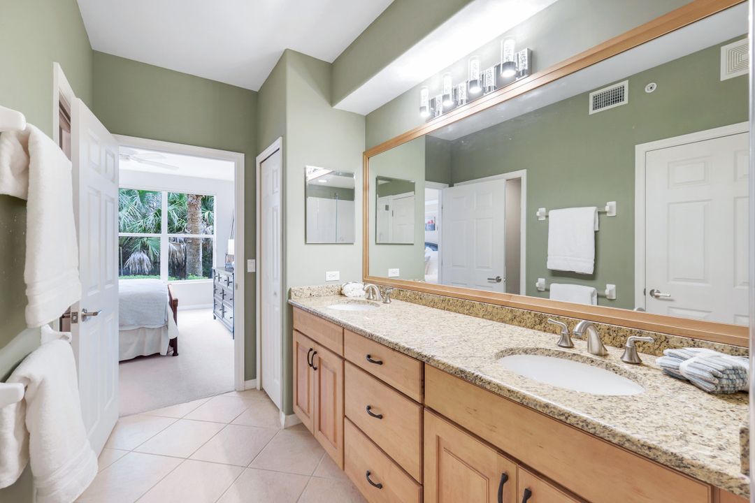 1445 Tiffany Ln #202, Naples, FL 34105