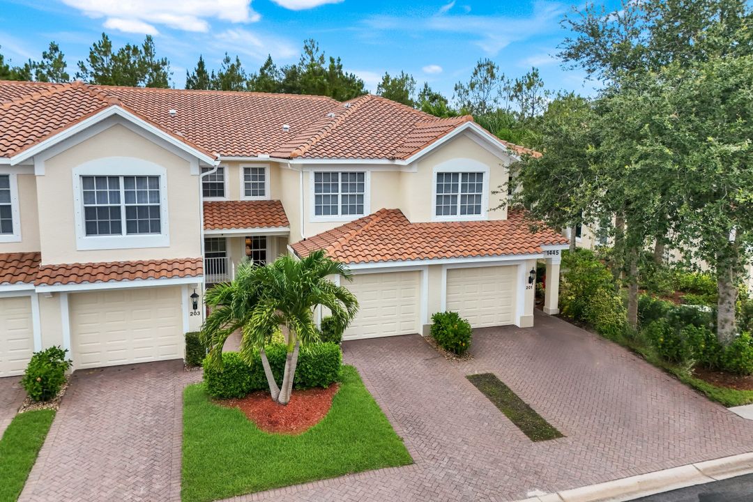 1445 Tiffany Ln #202, Naples, FL 34105