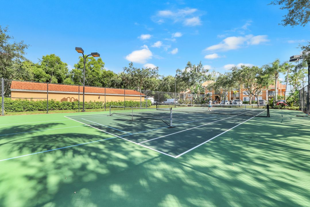 1205 Wildwood Lakes Blvd #305, Naples, FL 34104