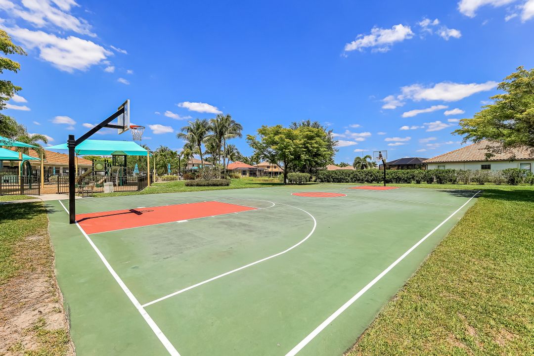 8980 Water Tupelo Rd, Fort Myers, FL 33912