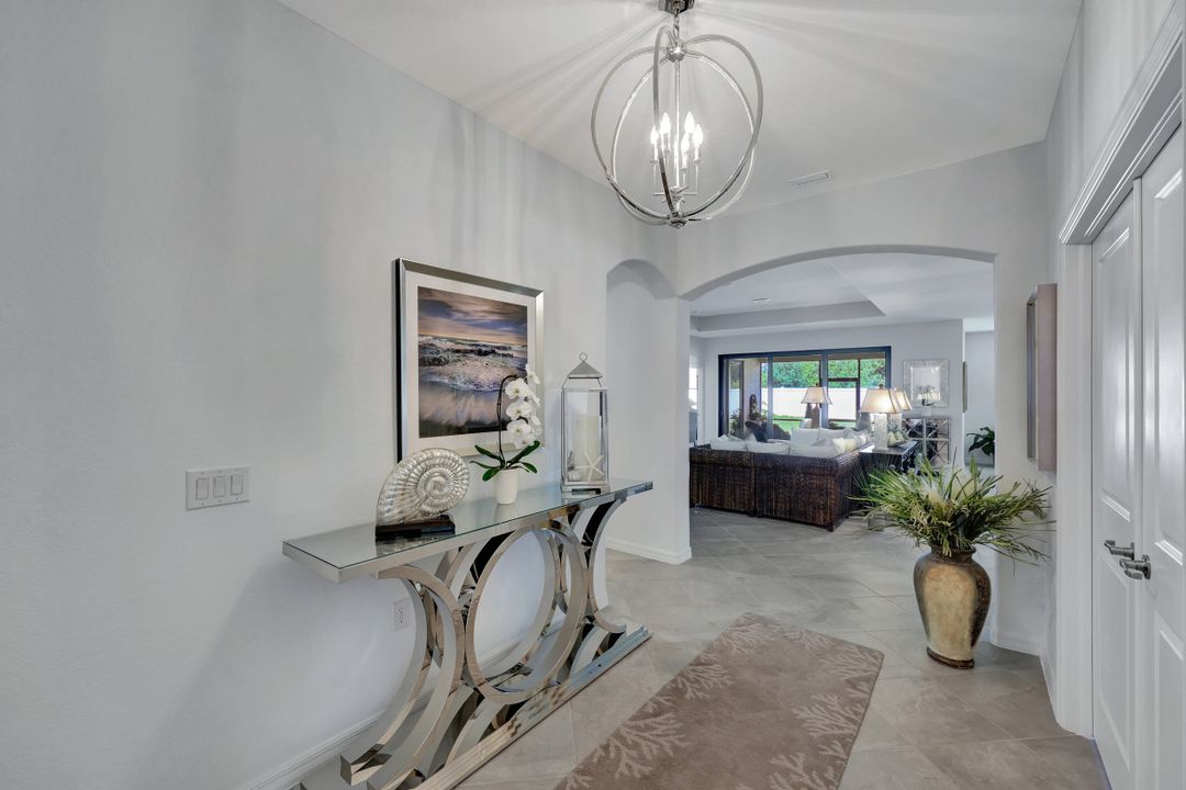 3272 Altimira Dr, Fort Myers, FL 33905