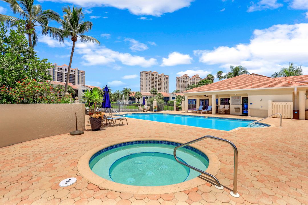 6555 Valen Way #G201, Naples, FL 34108