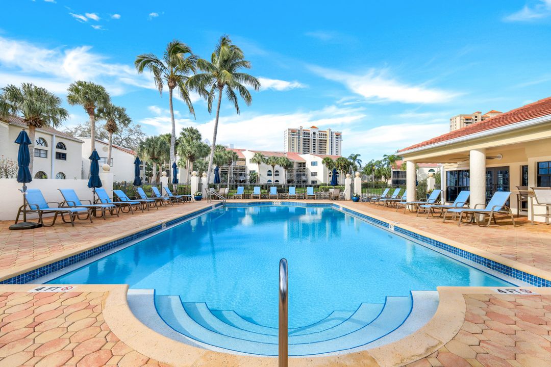 6555 Valen Way #G201, Naples, FL 34108