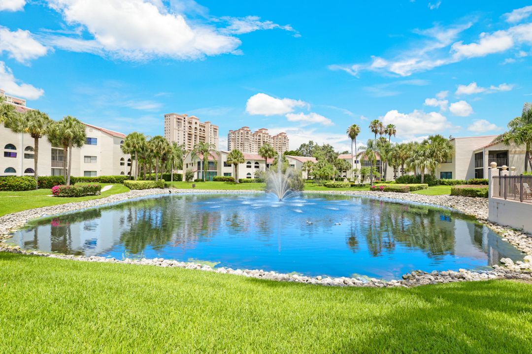 6555 Valen Way #G201, Naples, FL 34108