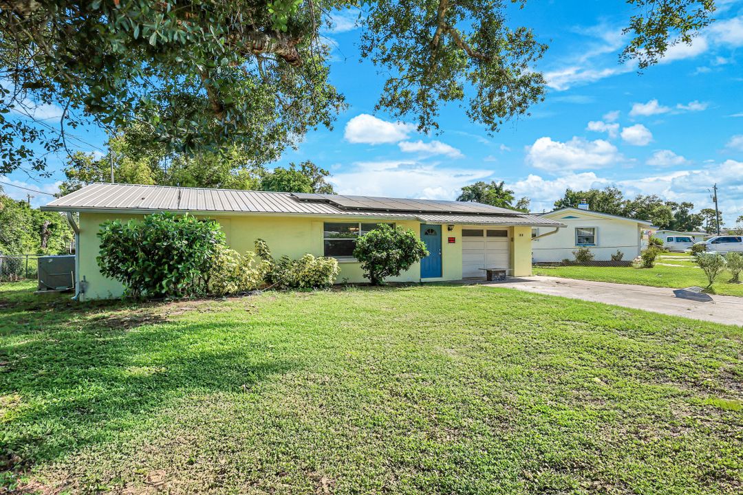 108 Powell Creek Cir, North Fort Myers, FL 33917