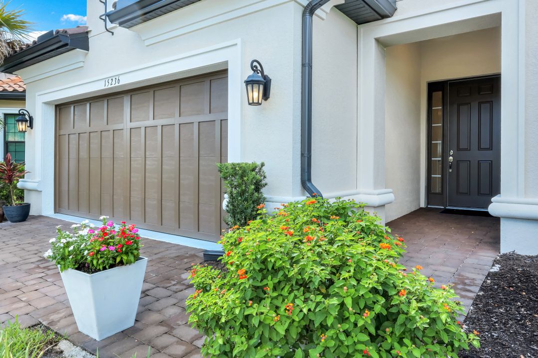 15236 Turin Dr, Naples, FL 34114