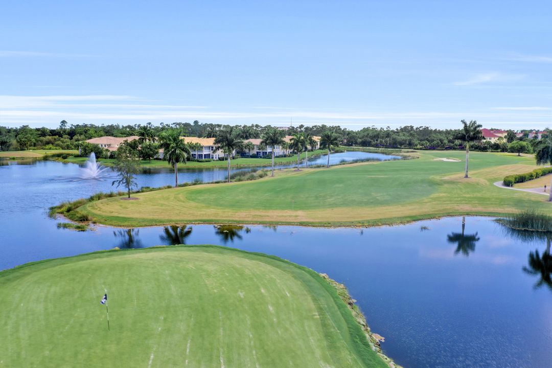 4843 Hampshire Ct #204, Naples, FL 34112
