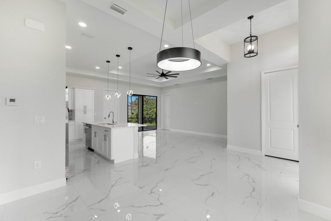 4409 5th St W, Lehigh Acres, FL 33971