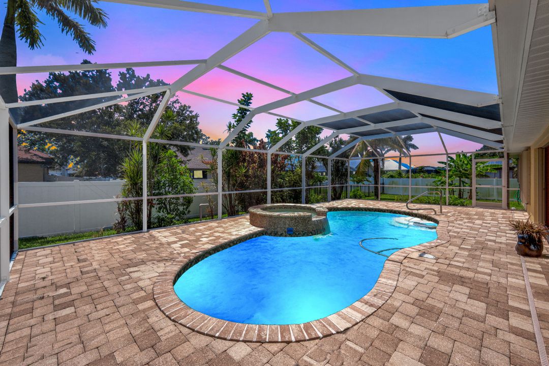 4327 SW 19th Ave, Cape Coral, FL 33914