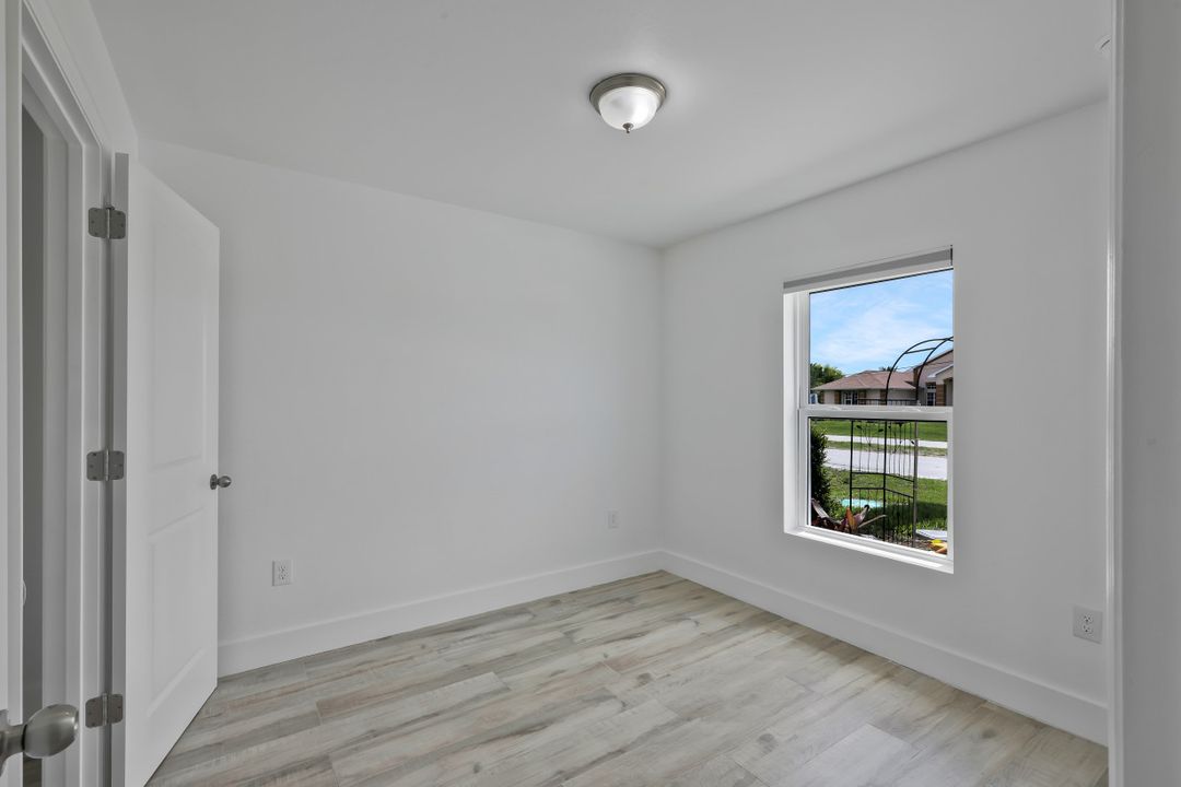 2426 Santa Barbara Blvd N, Cape Coral, FL 33993