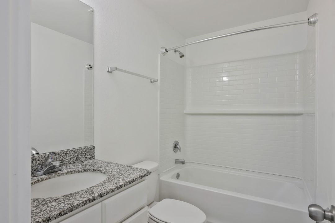 2426 Santa Barbara Blvd N, Cape Coral, FL 33993