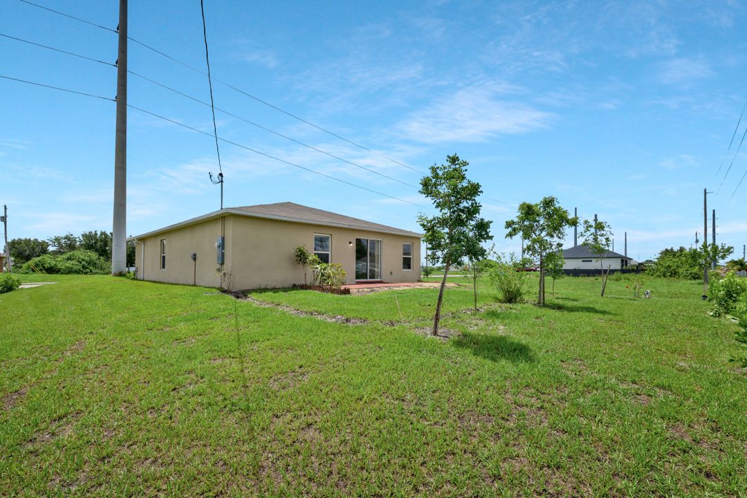 2426 Santa Barbara Blvd N, Cape Coral, FL 33993