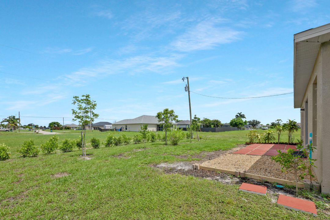 2426 Santa Barbara Blvd N, Cape Coral, FL 33993