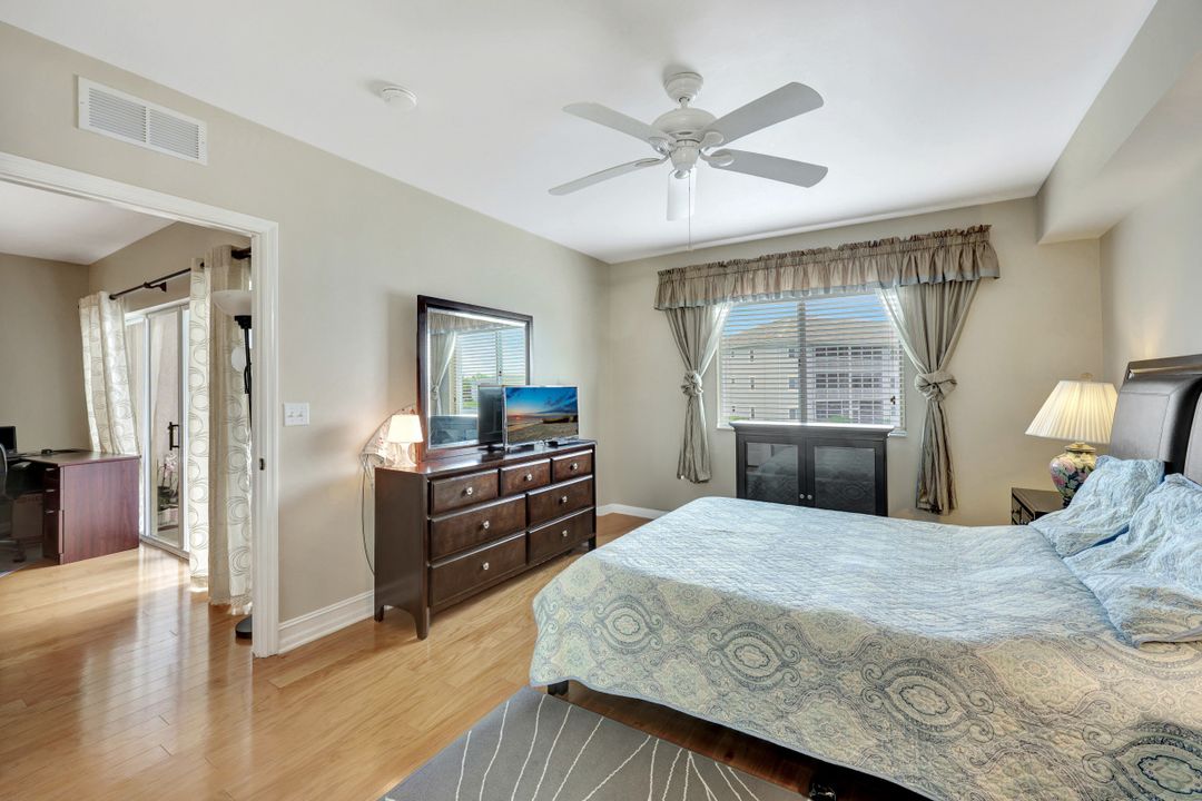 7842 Regal Heron Cir #204, Naples, FL 34104