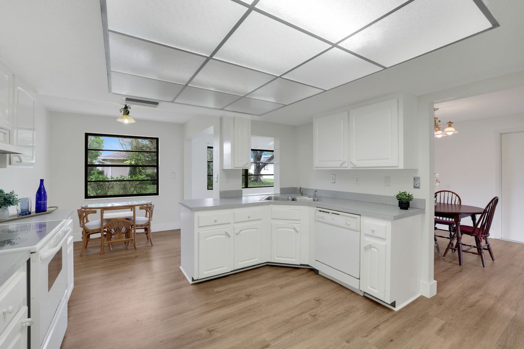 4925 Molokai Dr #16, Naples, FL 34112
