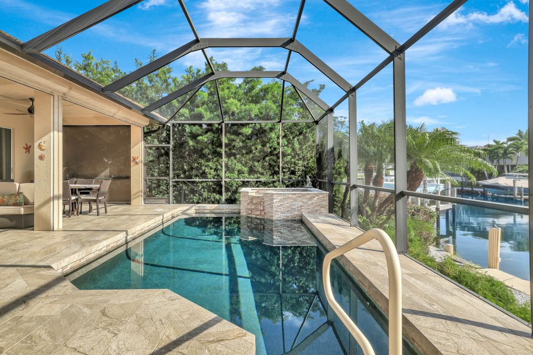 680 Thrush Ct, Marco Island, FL 34145