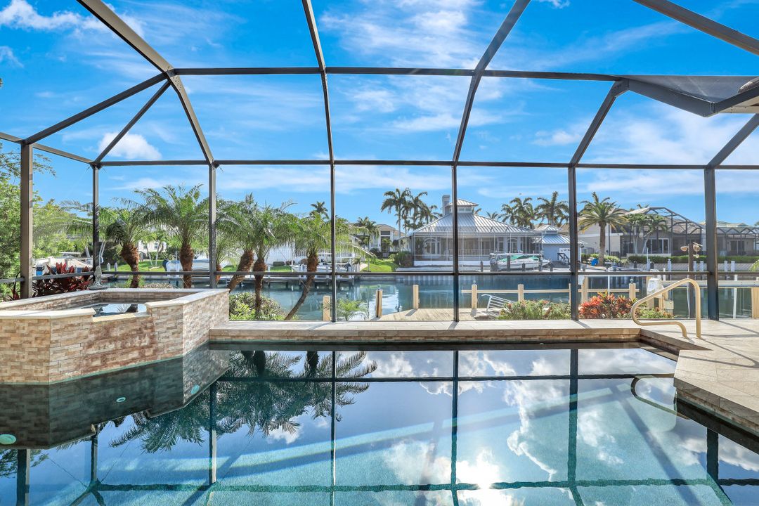 680 Thrush Ct, Marco Island, FL 34145