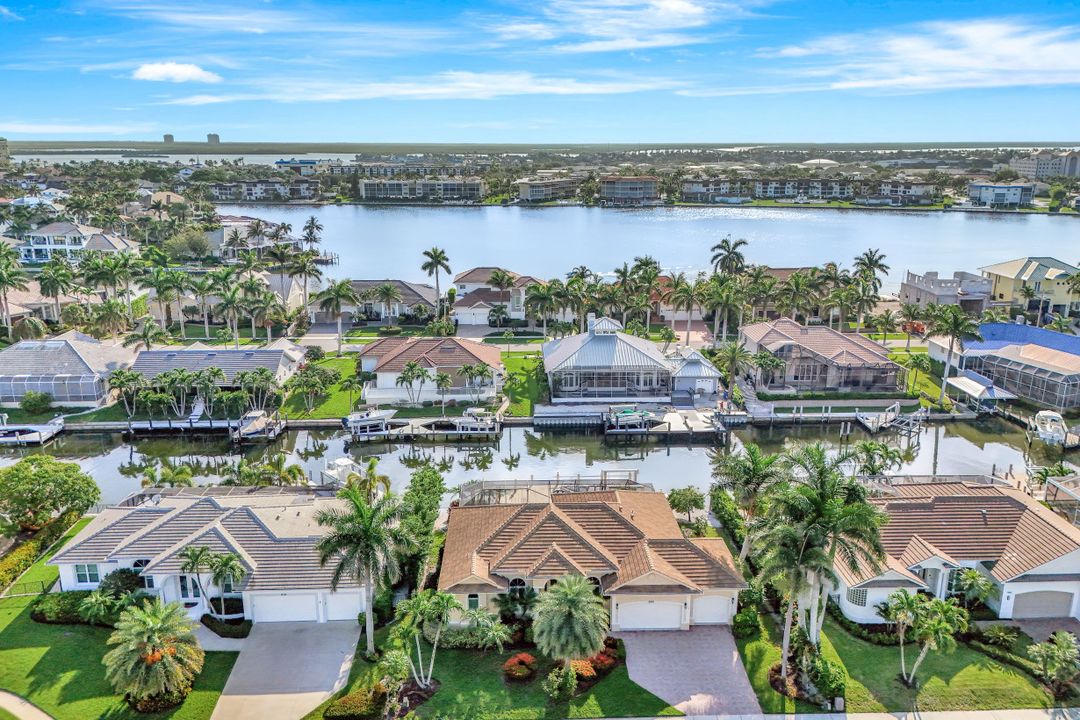 680 Thrush Ct, Marco Island, FL 34145