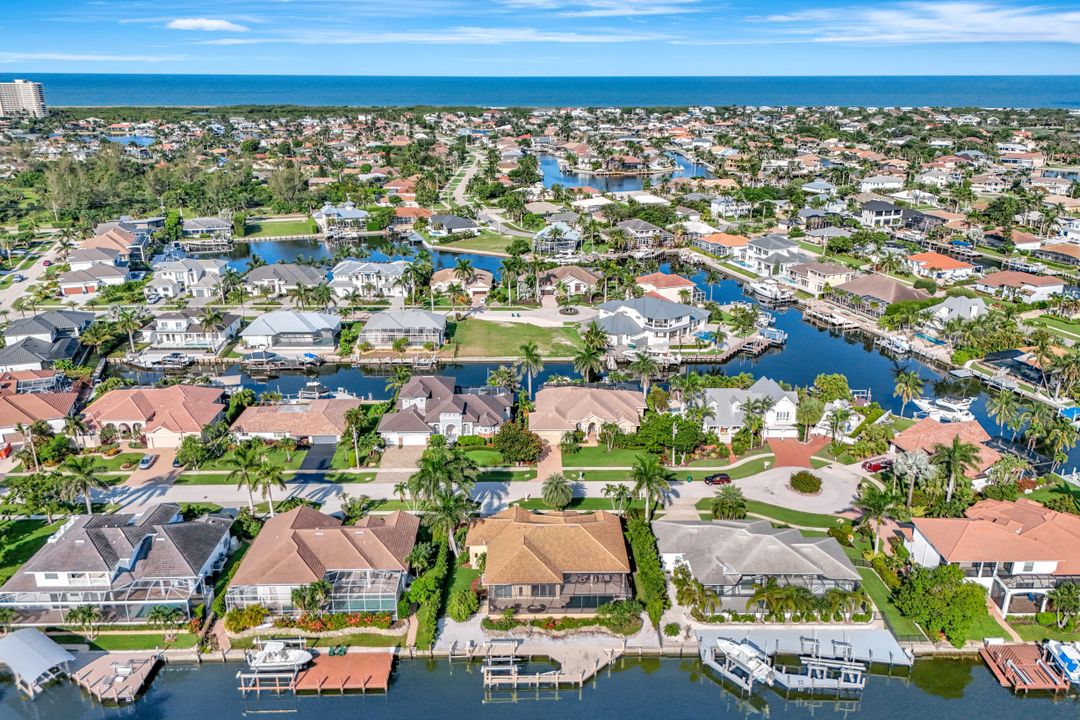 680 Thrush Ct, Marco Island, FL 34145
