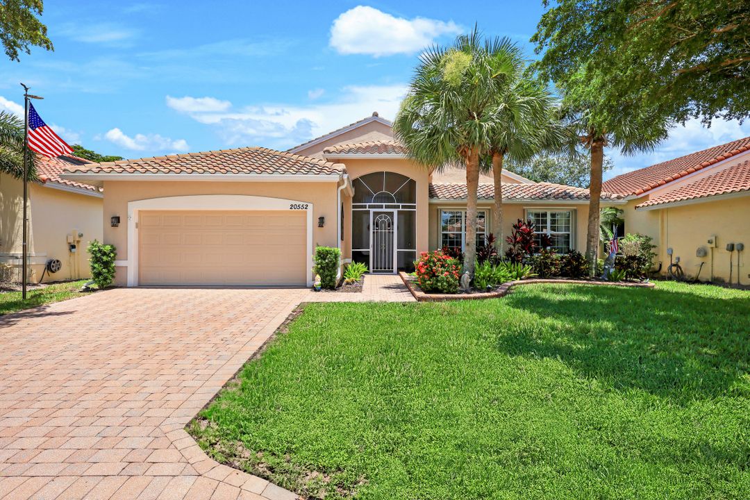 20552 Foxworth Cir, Estero, FL 33928