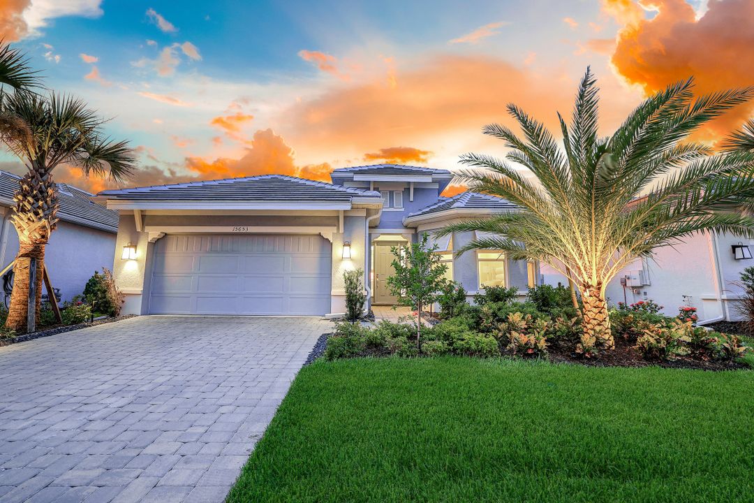 15653 Triesta Ln, Naples, FL 34114