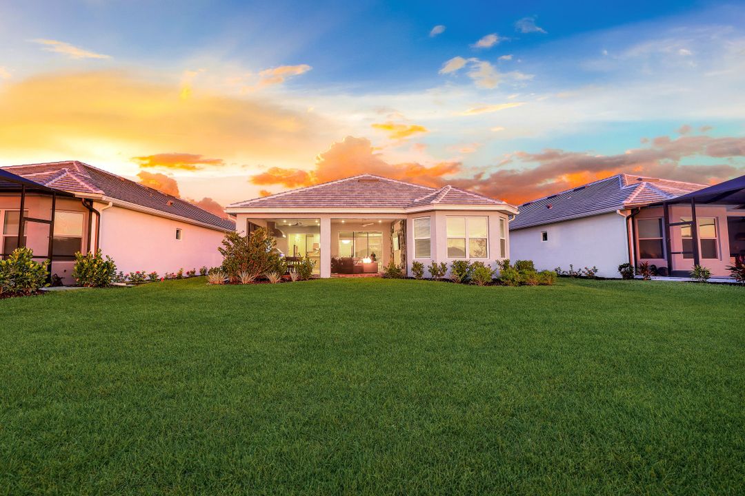 15653 Triesta Ln, Naples, FL 34114