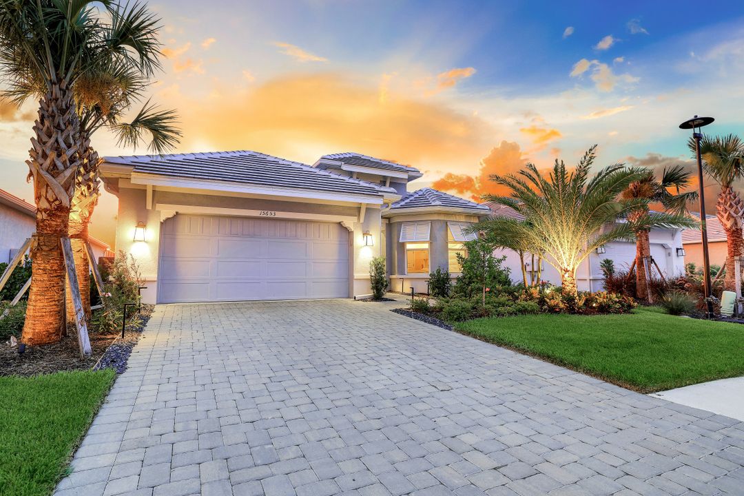 15653 Triesta Ln, Naples, FL 34114