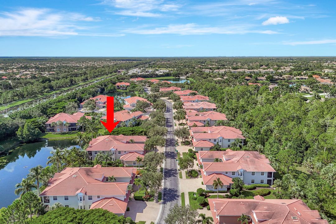 7842 Hawthorne Dr #1703, Naples, FL 34113