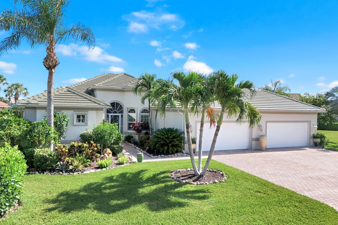 9684 Cobalt Cove Cir, Naples, FL 34120