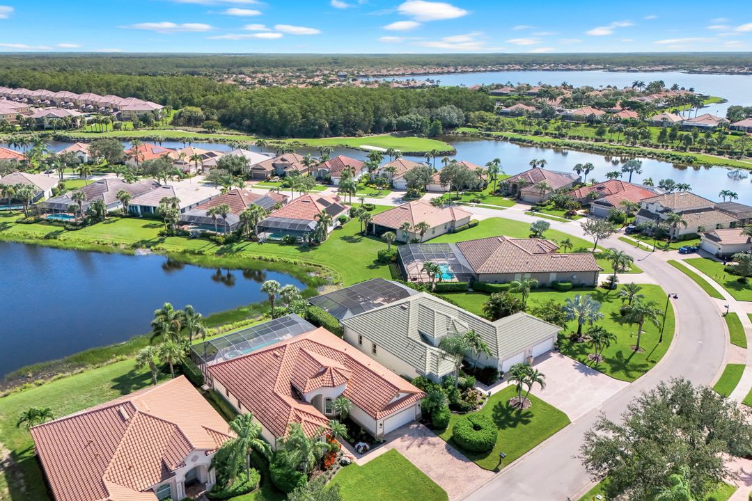 9684 Cobalt Cove Cir, Naples, FL 34120
