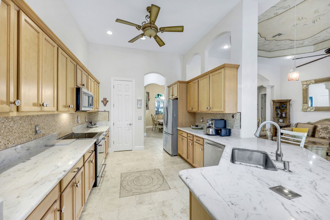 9684 Cobalt Cove Cir, Naples, FL 34120