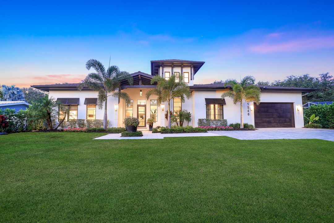 1546 Mandarin Rd, Naples, FL 34102
