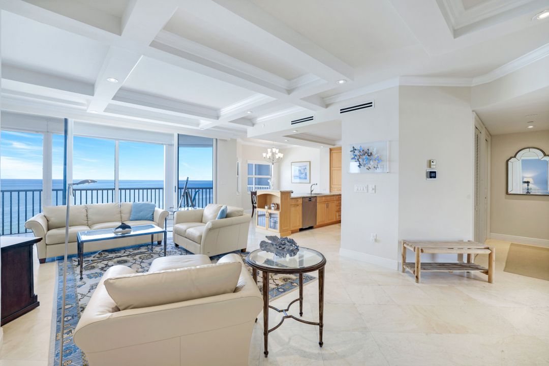 9577 Gulf Shore Dr #801, Naples, FL 34108