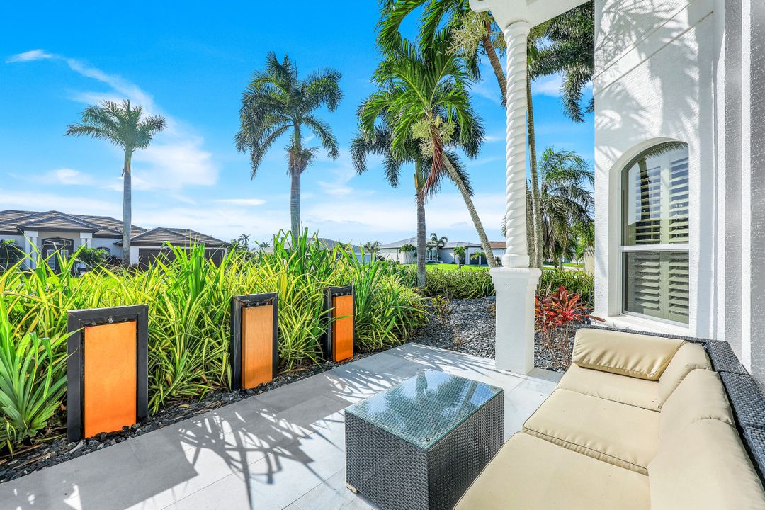 11929 Princess Grace Ct, Cape Coral, FL 33991
