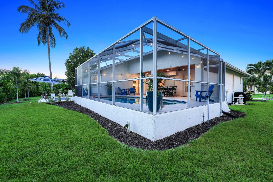 711 Tigertail Ct, Marco Island, FL 34145