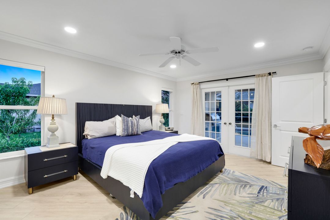 711 Tigertail Ct, Marco Island, FL 34145