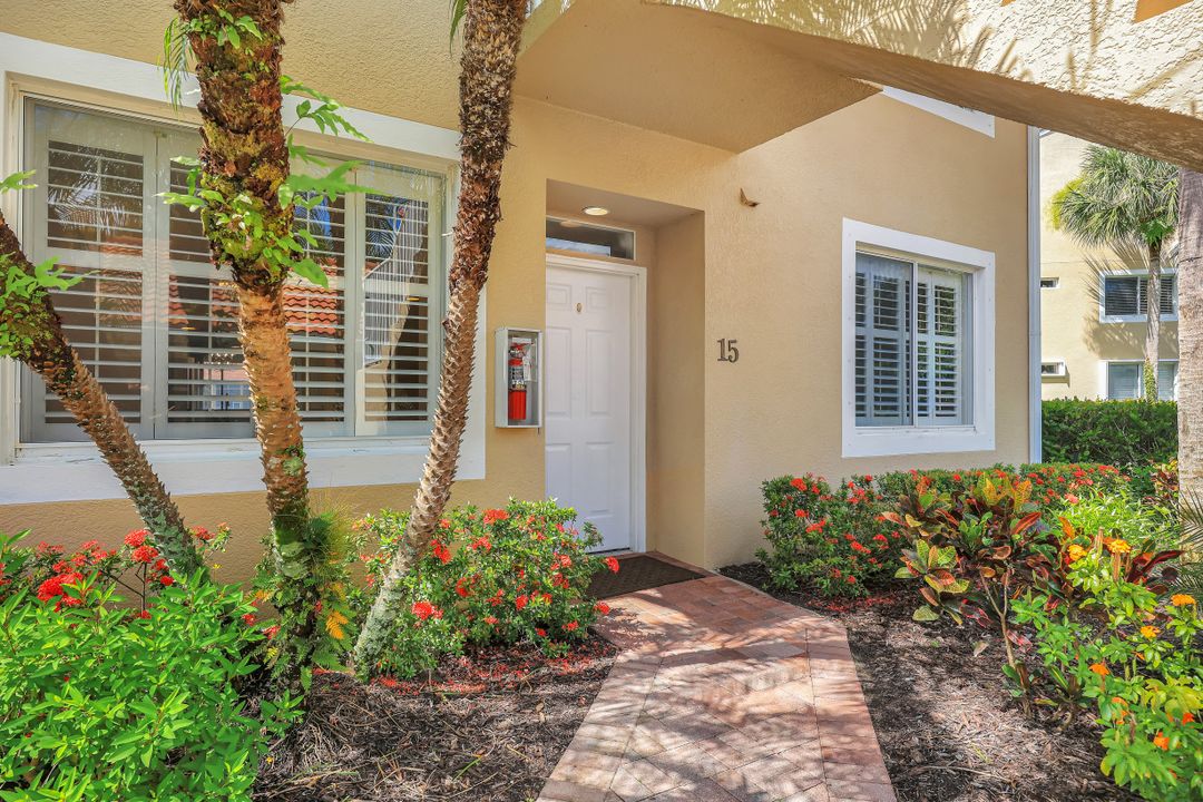 2386 Magnolia Ave #15, Naples, FL 34112