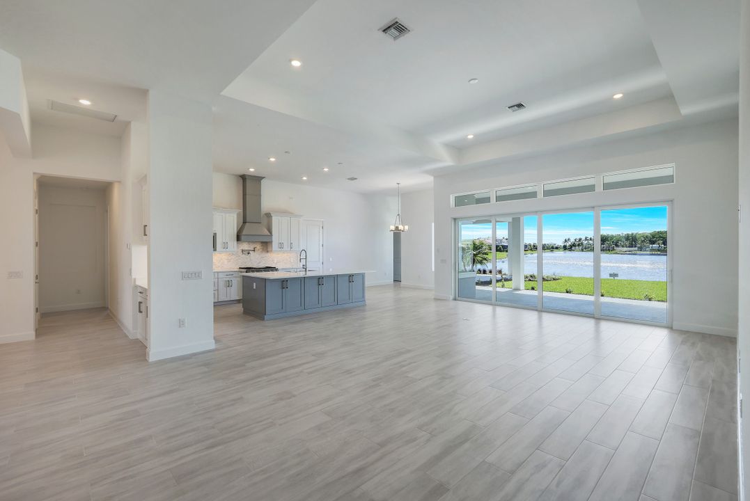 15322 Turin Dr, Naples, FL 34114