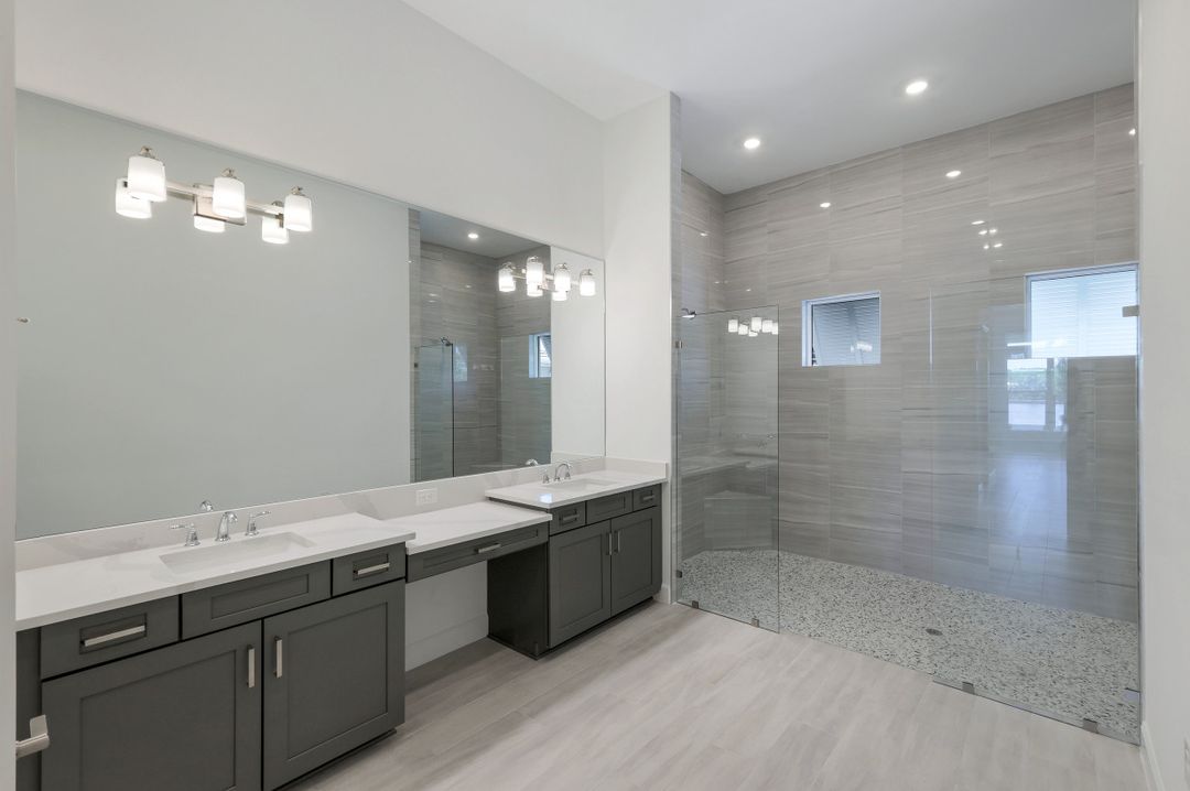 15322 Turin Dr, Naples, FL 34114