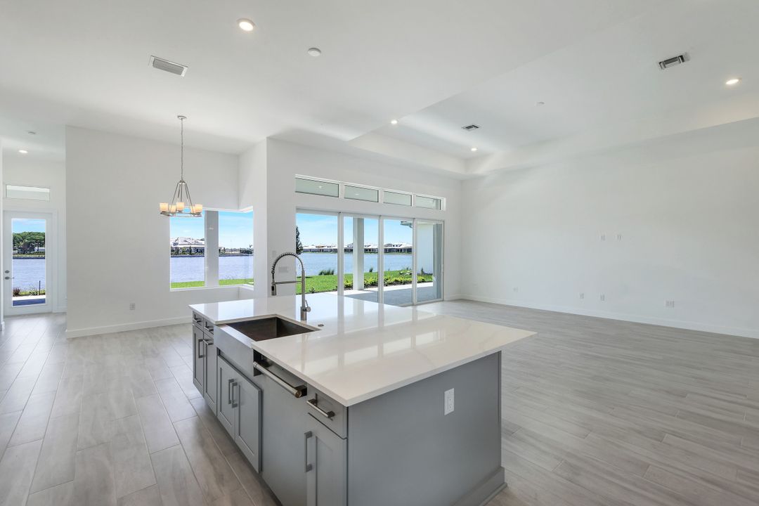 15322 Turin Dr, Naples, FL 34114